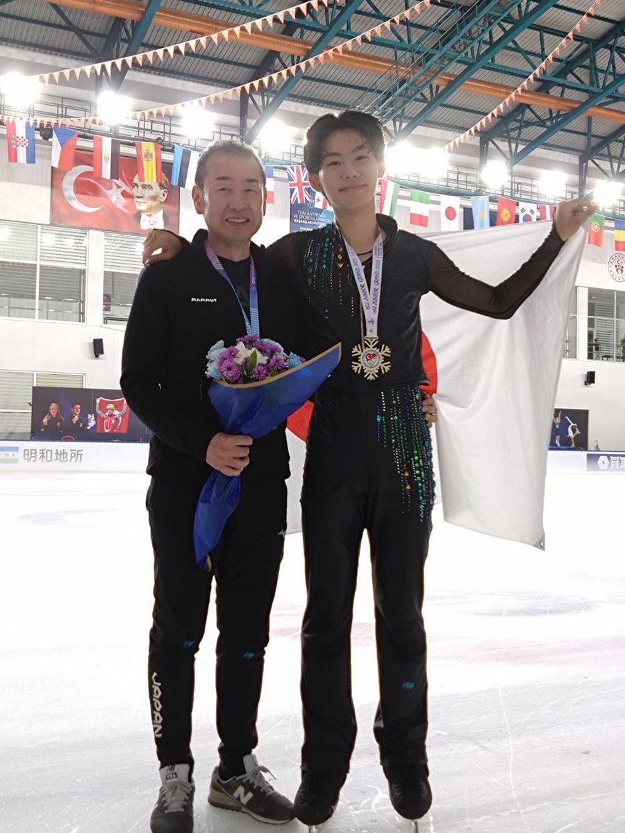 daiyato_janpu's tweet photo. ジュニアグランプリトルコ大会応援ありがとうございます！初めて優勝することができ、とても嬉しいです！次に向けてレベルアップできるよう頑張ります！ https://t.co/OZVMeTyAQ1