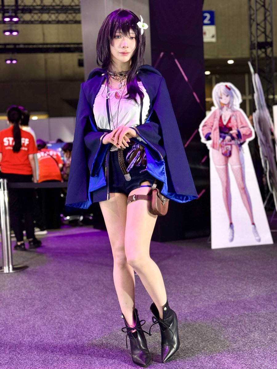 TiriToro's tweet photo. 横顔から正面まで全ての角度でとても綺麗で見惚れてしまいました
3枚目は水色の瞳の色まで撮れた1枚です
エンデ:雪村ユノさん(@yukimuraYY2 )
2026/9/19.20
#TGS2026 #MIRESI https://t.co/dUCOR3Kmct