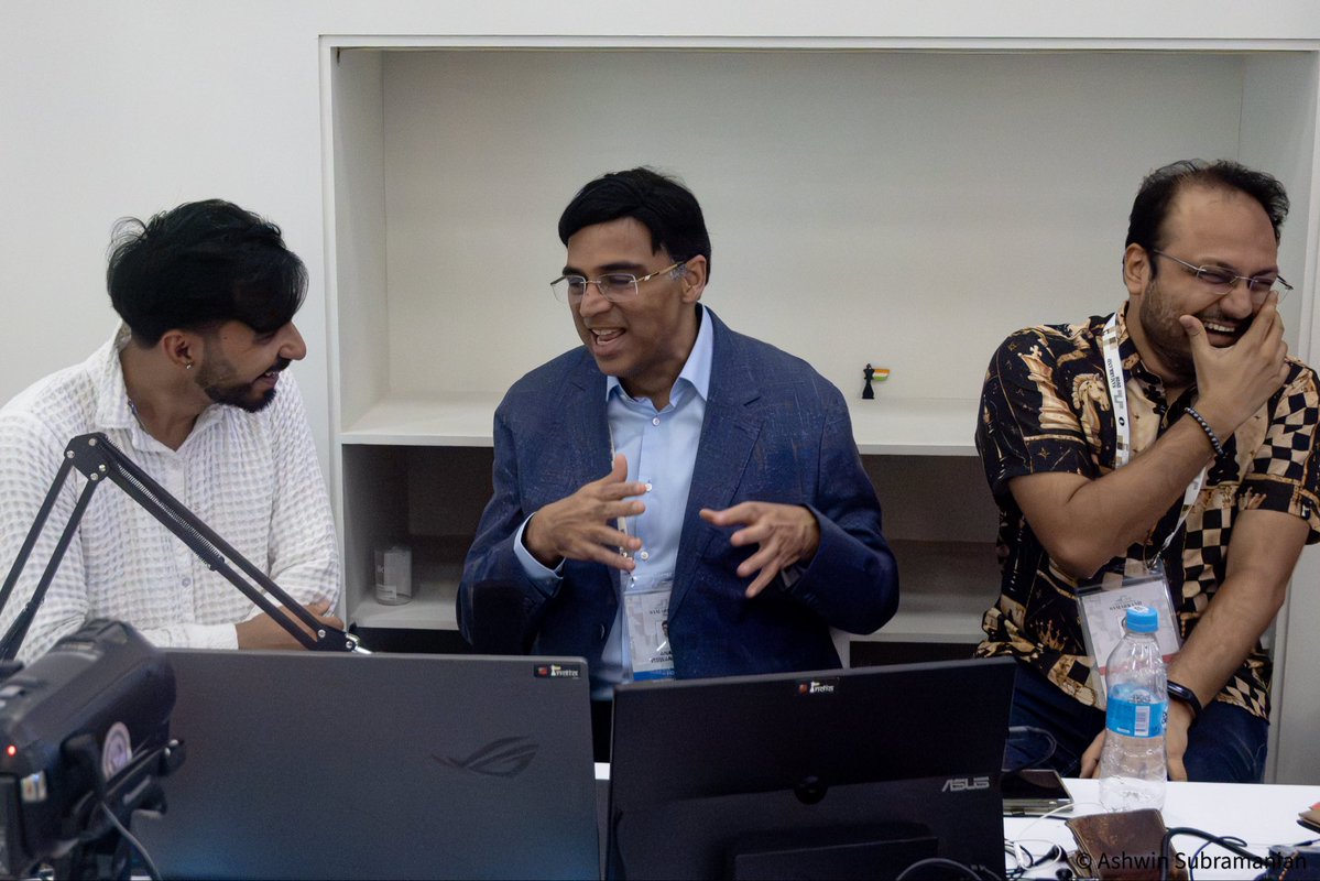 ashwinksubram's tweet photo. A King who knows exactly how to make the room laugh! 👑😄 @vishy64theking @ChessbaseIndia @sagarchess1 @HarshitRaja1 #chess #chessolympiad https://t.co/PufiUIT1fd