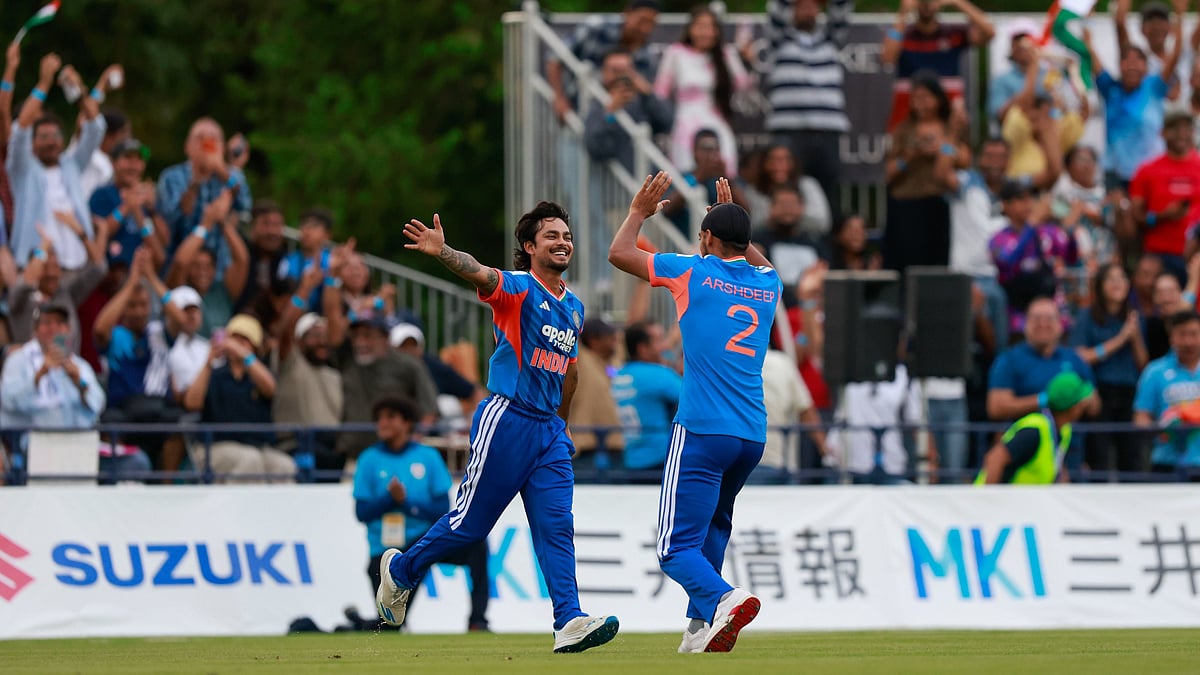 rishabhxAi's tweet photo. 32/4 vs Japan.

Japan needed 4 off the last ball.

World champs. Barely.

Axar held 8 in the final over.
That's not a warm-up. That's a near-disaster in Sano 😭🏏 https://t.co/i2h5Astmvv