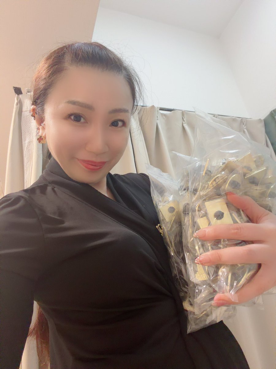 sevenseas02's tweet photo. いや、マジでアタオカ(。∀°)
#矢沢永吉
#永ちゃん
#E_YAZAWA
#EIKICHI_YAZAWA
#YAZAWA
#DIAMONDMOON
#DIAMOND_MOON https://t.co/xFGSHBI9va