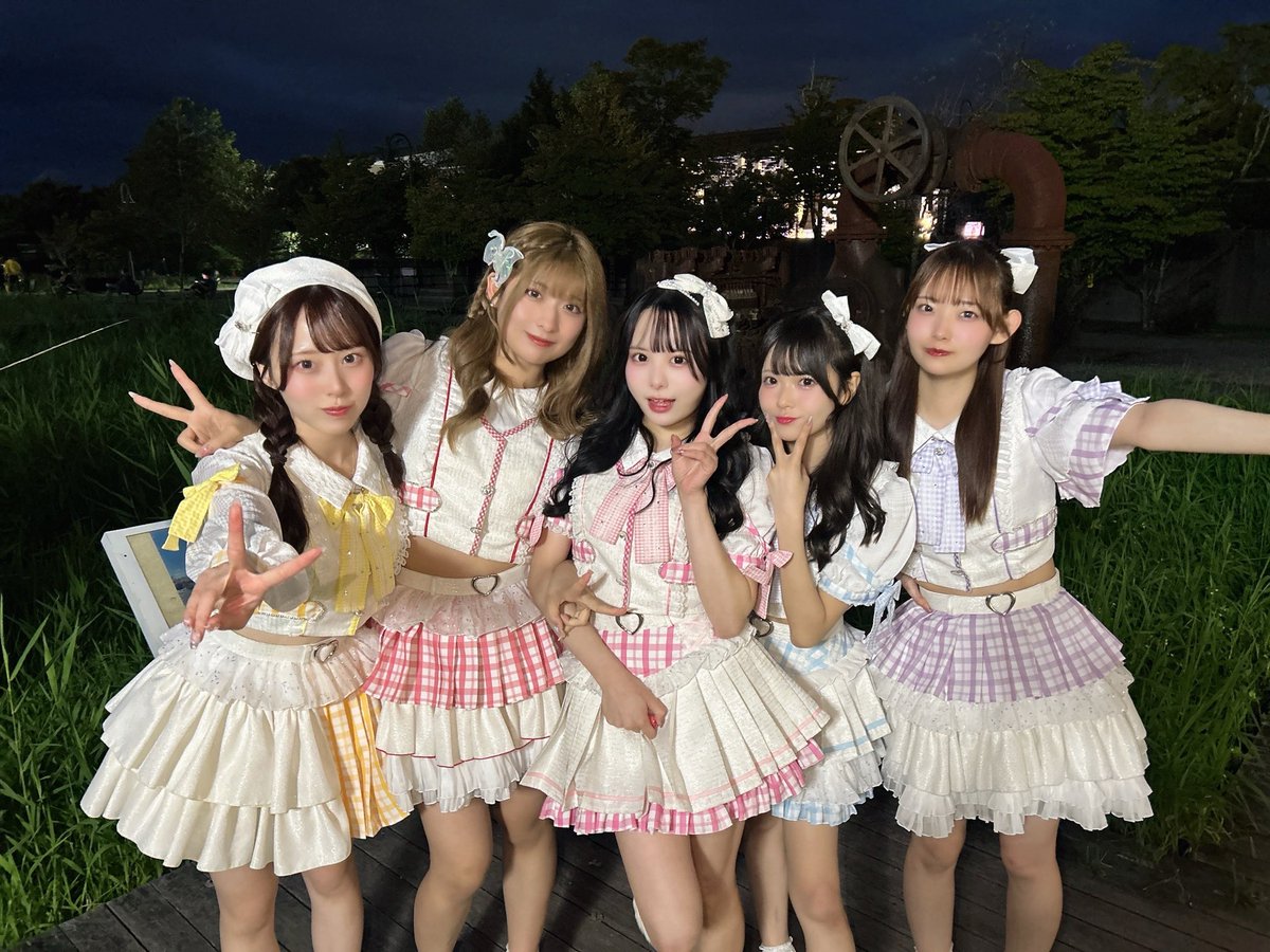 My_Stage_'s tweet photo. 🎇まいすてSPARK2026🎇

KAMURO STAGEありがとうございました！

📝セットリスト📝
00.OPSE
01.君の隣で恋してる
02.今日好きになった人
03.もう運命ってことにしよ？
04.この恋はイノセンス
05.君色リコレクション
06.涙のスターチス

この夏最後のフェス、皆さま本当にありがとうございました✨
また一段と大きくなってここに戻ってこれるように、マイステはこれから始まる冬を必ず熱くしていきます。私たちのステージを共に創り上げていきましょう！

また来年の夏お会いしましょう☀️

#My_Stage