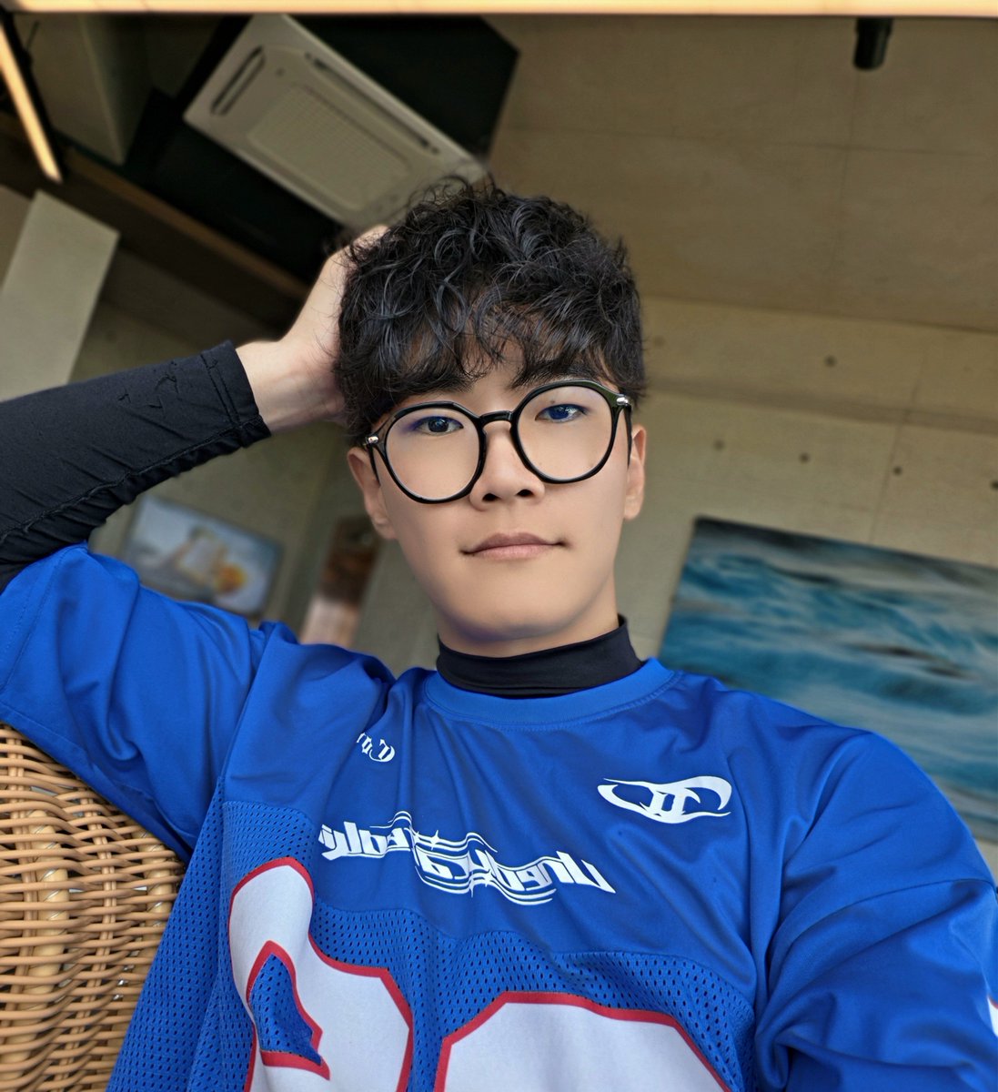 jja__mong__'s tweet photo. 트친소? 겹친소?

울산 사는 아랫동네 인간
노는거 좋아하는 인간
공포류 좋아하는 인간
거를거 다 거르는 인간
소개글 뭘 더 적을지 모르겟다 인간
또 뭘 적어야 할지 고민하는 인간 https://t.co/JAh8j4fOyt