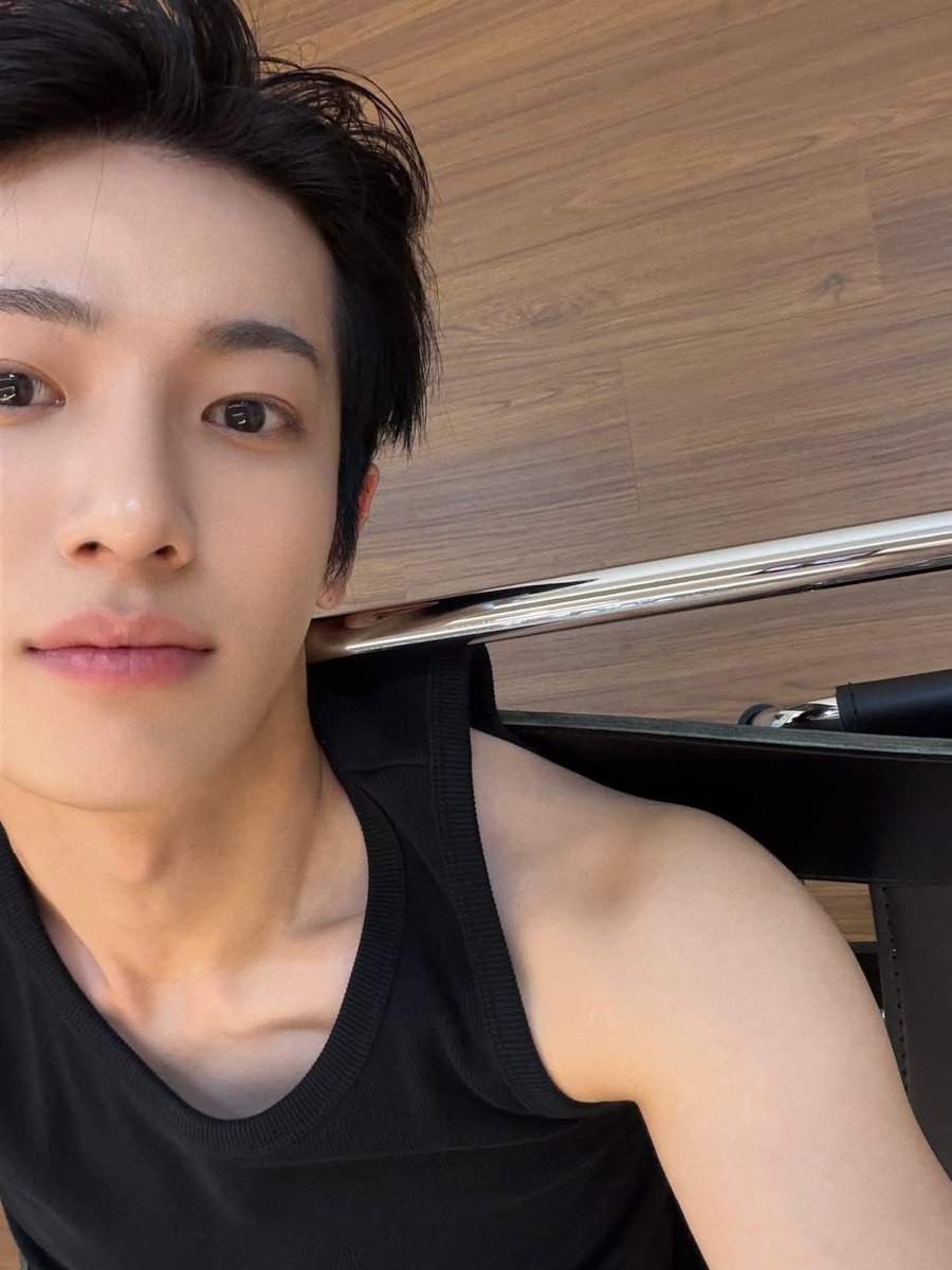 _YSW_9801's tweet photo. PARK SIWOO
#PARKSIWOO
Phải thâth thành công và hạnh phúc nhaaa 🤞🏻🤞🏻🤞🏻🤞🏻🤞🏻🤞🏻🤞🏻 https://t.co/qy7BJwBbAA
