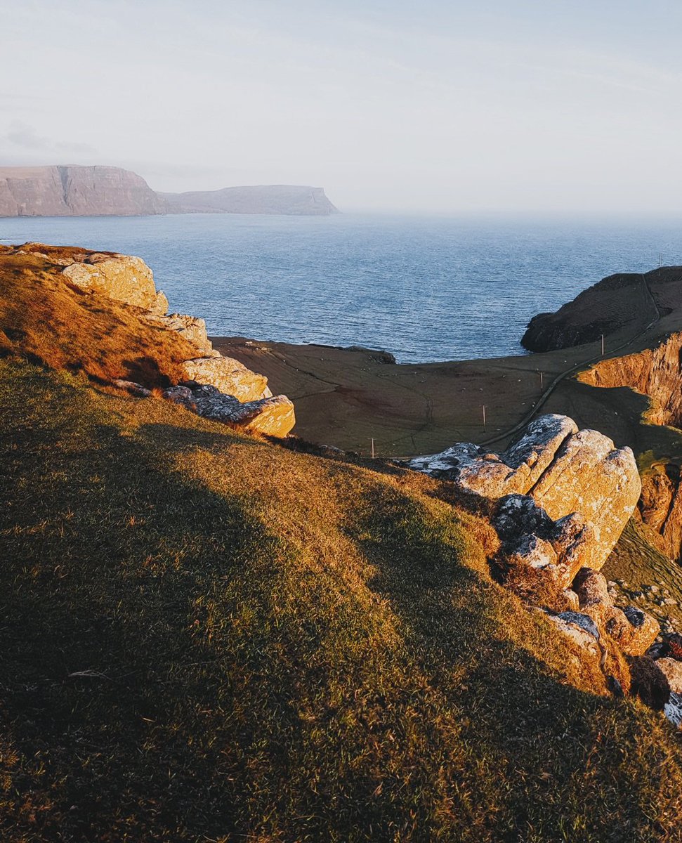 flower6260's tweet photo. Isle of Skye in Scotland https://t.co/hrCVoBxxnF