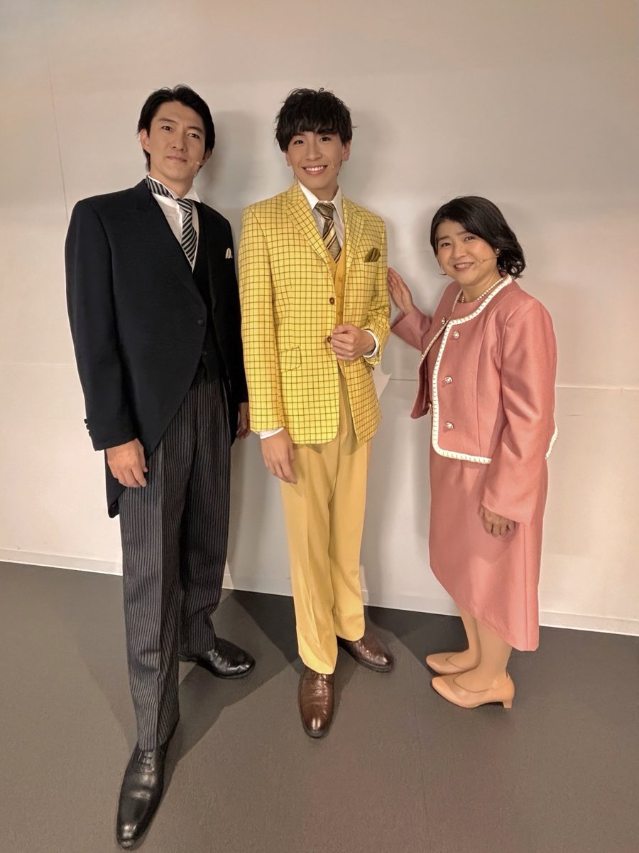 m_yoheeei's tweet photo. 本日もありがとうございました！

今日は両親のお2人との写真📸
母のルシールを演じる #佐藤真弓 さんと
父フィリップを演じる #宮原浩暢 さん！
お2人ともいつも優しく一緒に芝居が
できて嬉しいです☺️

休演日を挟みついに東京千秋楽！
最後まで全力でお届けします！
#タイムトラベラーズワイフ
#TTW https://t.co/UUoKxSpitv