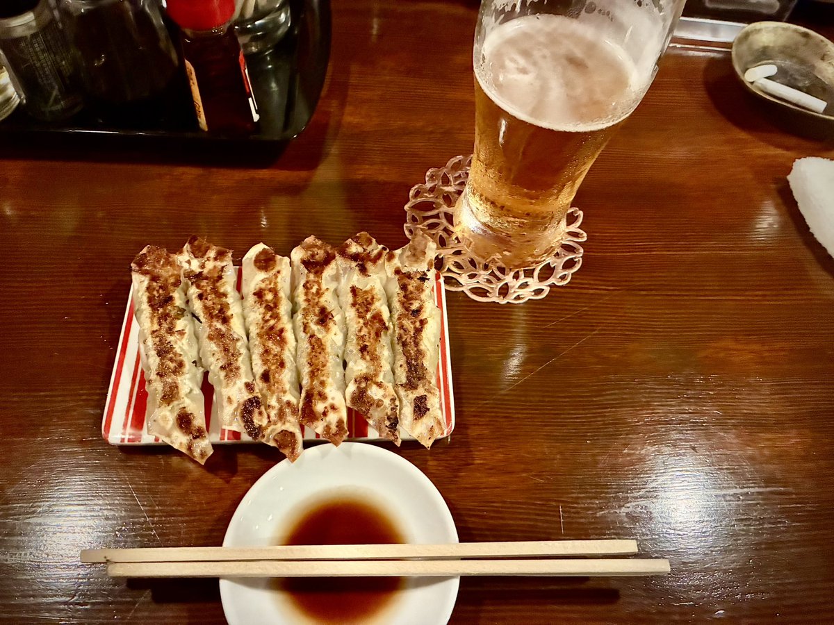 zeca_2yan's tweet photo. 餃子バル。店内の音楽がROCKすぎる。#関西 #神戸 #六甲道駅 #グルメ #BGM #リンキン・パーク #LinkinPark #blink182 #Sum41 #THEEMICHELLEGUNELEPHANT #ミッシェル・ガン・エレファント #BLANKEYJETCITY #ブランキー・ジェット・シティ #浅井健一 #ベンジー #チバユウスケ
https://t.co/MquWhyoSH6 https://t.co/OSVAz7JCNw