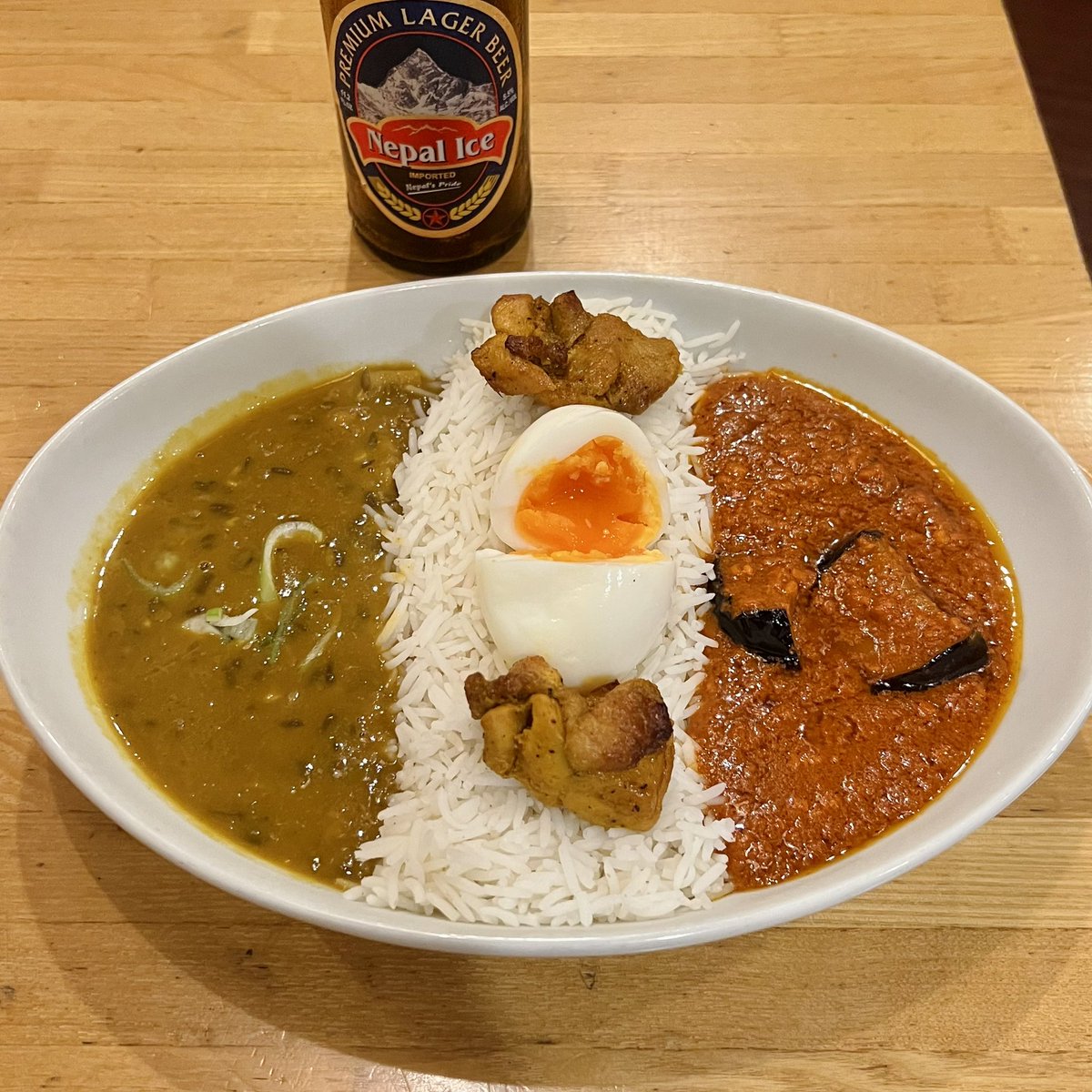 sasachu_'s tweet photo. 神田カレー街食べ歩きスタンプラリー 
81〜84店目
インド料理ザタンドール 神田駅
本日のカレーセットランチ 1,050円
キッチンきらく 神保町駅
キッチンきらくのカレーライス1,170円！
グレビー 小川町駅
2色カレー（ディナー） 1,400円
ラホール外神田店 秋葉原駅
カニクリームコロッケカレー850円！ https://t.co/S8jlAIw1ow