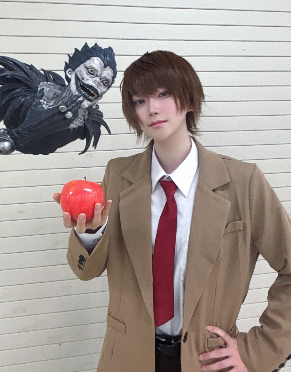 Piyota__cos's tweet photo. ⚠cos
新世界の神でいました✨️たくさんの方と交流できて、リンゴかじり披露できて楽しかったです🎶ツーショもぜーんぶお写真欲しいので送ってくれると嬉しいです₍ᐢ>ꇴ<ᐢ₎
明日もいるので会える子あおーーね❣️
#アコスタ池袋
#デスノートコスプレ https://t.co/dGR0ot64XO