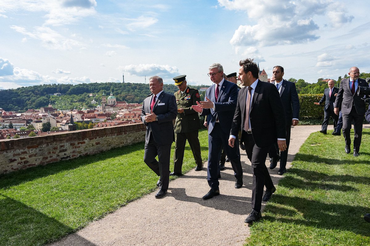 CZ_Firearms's tweet photo. Strengthening a long-standing partnership with Jordan.

On 18 September, CZ CEO Jan Zajíc joined representatives of selected Czech defense companies at Kramář’s Villa in Prague for a meeting with His Majesty King Abdullah II of Jordan during his official visit to the Czech Republic.

The discussions focused on opportunities for further cooperation. CZ also presented selected products from its portfolio for armed forces, including the CZ BREN 2 in 7.62×39, CZ BREN 3 and CZ P-10 series pistols. His Majesty personally viewed the products and learned about their applications.

As a long-standing supplier to the Jordanian Armed Forces, we greatly appreciate the opportunity to build on this relationship and discuss how our solutions can meet the needs of modern armed forces.
