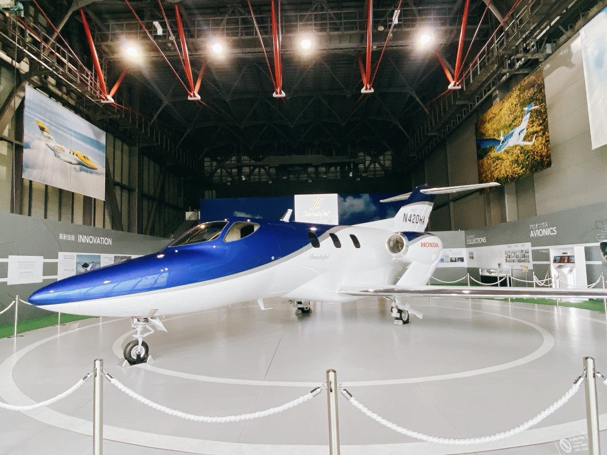 uakay3's tweet photo. 三沢航空科学館 ②
外の『大空ひろば』には
ブルーインパルス(?)も‼︎
(T-2ブルー ノ ヘンタイヒコウ ニ ミエナクモナイ…)
#青森県立三沢航空科学館
#三沢市大空ひろば
#MissVeedol
#HondaJet https://t.co/thjczEc588