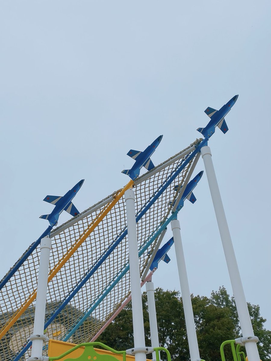 uakay3's tweet photo. 三沢航空科学館 ②
外の『大空ひろば』には
ブルーインパルス(?)も‼︎
(T-2ブルー ノ ヘンタイヒコウ ニ ミエナクモナイ…)
#青森県立三沢航空科学館
#三沢市大空ひろば
#MissVeedol
#HondaJet https://t.co/thjczEc588