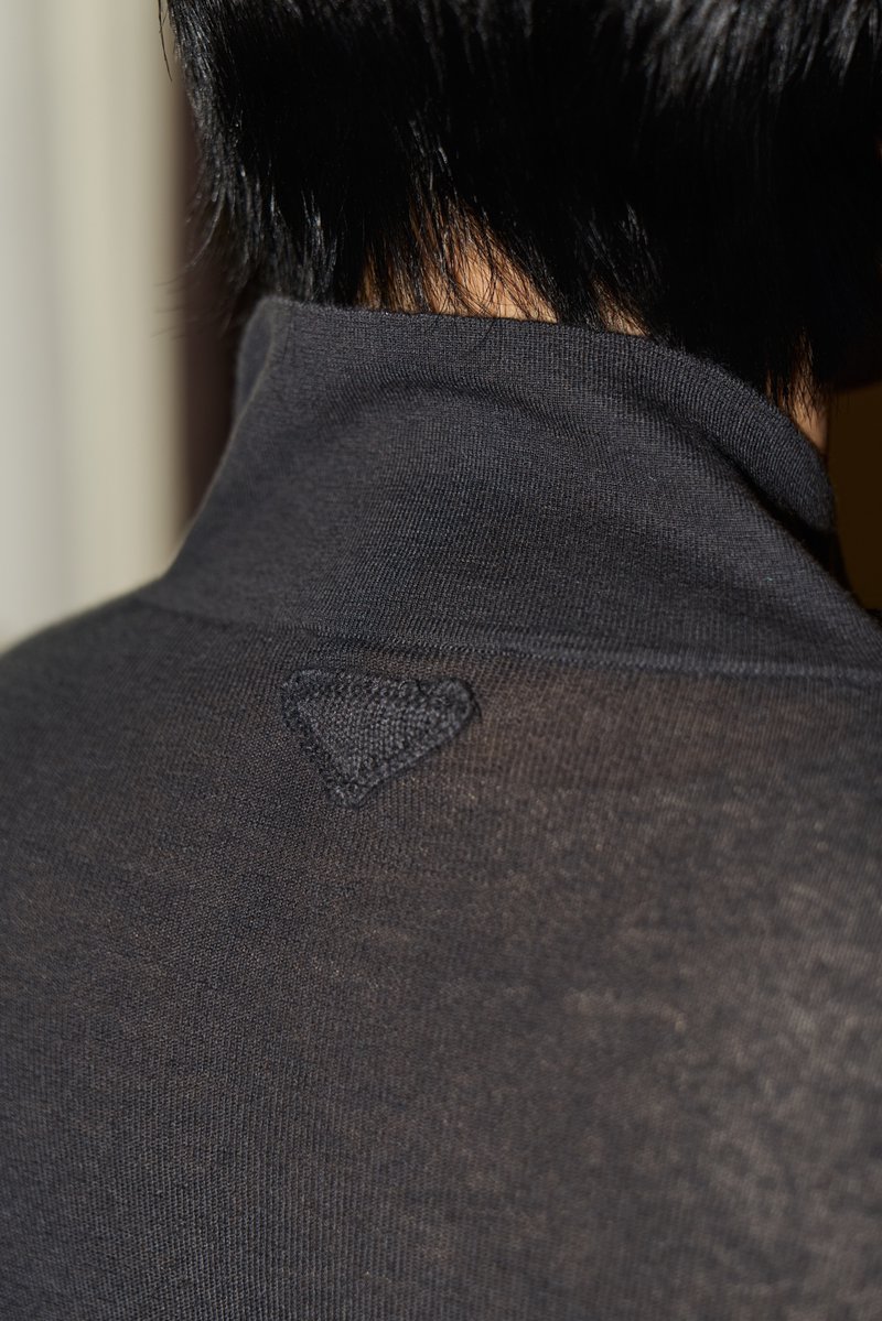 mintmag_th's tweet photo. ตื่นเต้นความหล่อ! เผยภาพลุคของหนุ่ม ‘วิน เมธวิน’ Prada Ambassador ที่กำลังเดินทางไปร่วมชมแฟชั่นโชว์ Prada Spring Summer 2027 Womenswear พร้อมชวนติดตามชมแฟชั่นโชว์ ในวันนี้เวลา 19:00 น. ตามเวลาประเทศไทย 💚

#PRADASS27xWIN
#winmetawin
#PRADASS27
#PRADA
#MintNews https://t.co/kcWHBufLHj