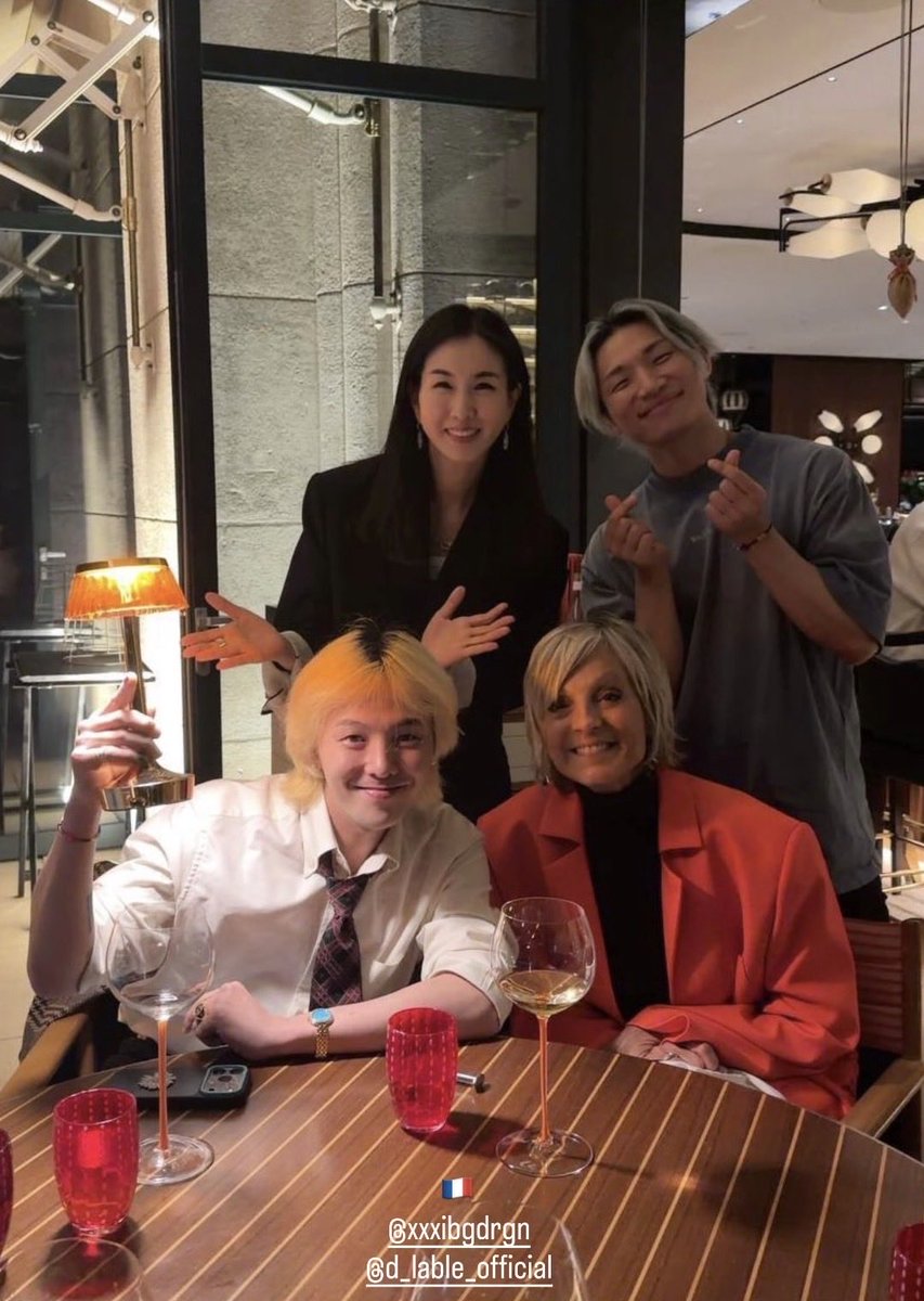 ds0426iary's tweet photo. 260922 8lo8lo8lowme ig Story
🇫🇷
#대성 #DAESUNG #DLITE #テソン
#BIGBANG #COSMOS #지드래곤 #GDRAGON https://t.co/u9STotfUmh