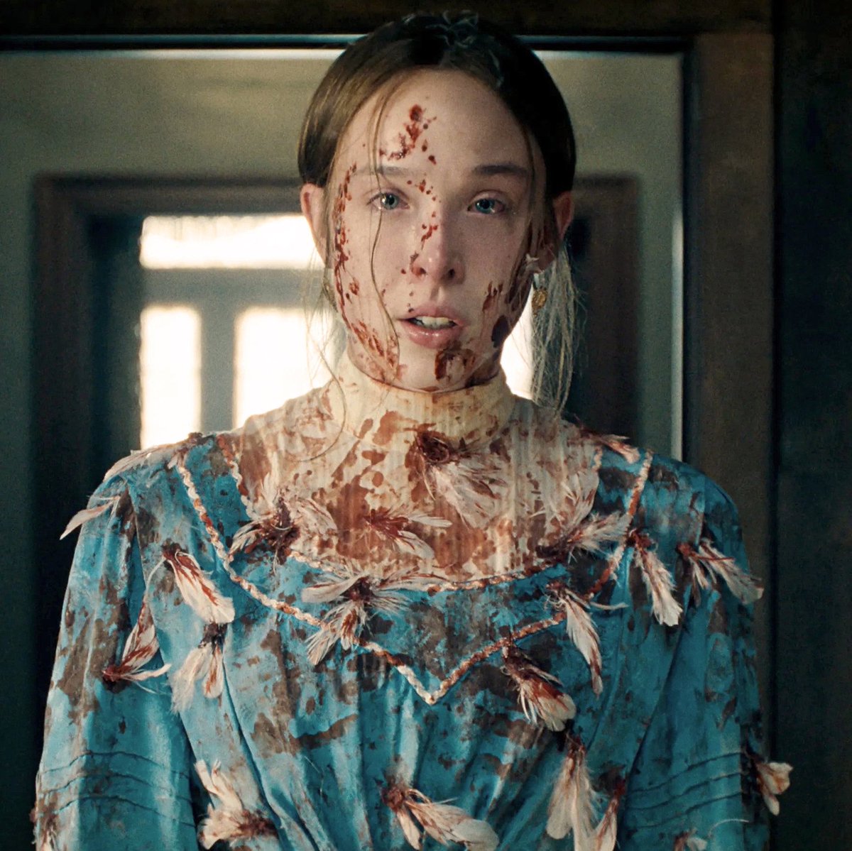instacinefilos's tweet photo. a Netflix mudou completamente a história de Lizzie Borden e aqui trago as diferenças da vida real pra série Monstro 🪓 https://t.co/ADRqfmlrgK