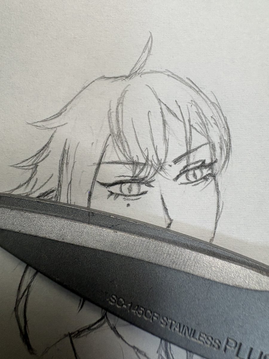 9Bnoit's tweet photo. ぐぅ...一旦諸々済ませようかな絶対時間かかる、ちゃんと描きたいこれは
...目元は迷子なのだけどね https://t.co/DzuzkPIDng