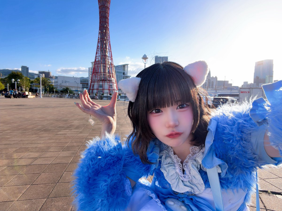 nyaa2_tenten's tweet photo. ポートタワーつかめたよ るん( ᴖ ̫ᴖ )♩ https://t.co/O0KniLUnXc