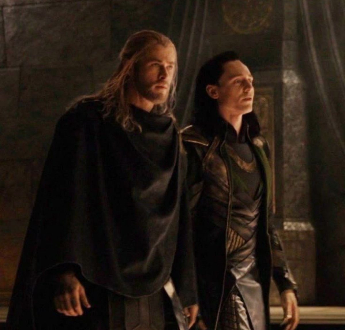 spidermanzvo's tweet photo. For thor home means loki , and for loki home means thor

"Asgard is not a place it's the people " https://t.co/g82ZpGhlG9