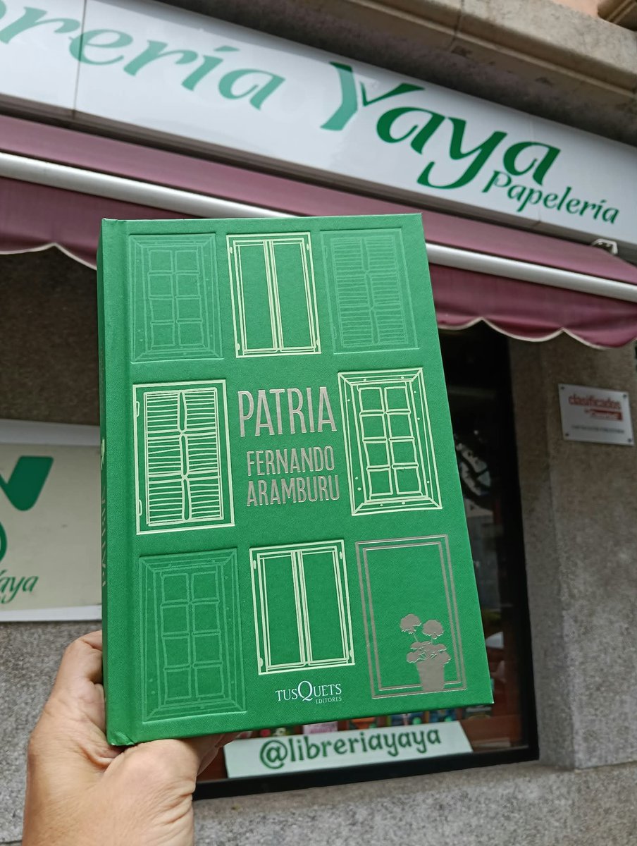 LibreriaYaya's tweet photo. #patria EDICIÓN 10 ANIVERSARIO
#fernandoaramburu @tusquetseditores
Edición conmemorativa del último gran fenómeno de las letras en lengua española, a los diez años de su publicación. Enriquecido con un texto nuevo del autor.
#libreriayaya #arucas #laspalmasdegrancanaria https://t.co/RTF65z5F1S
