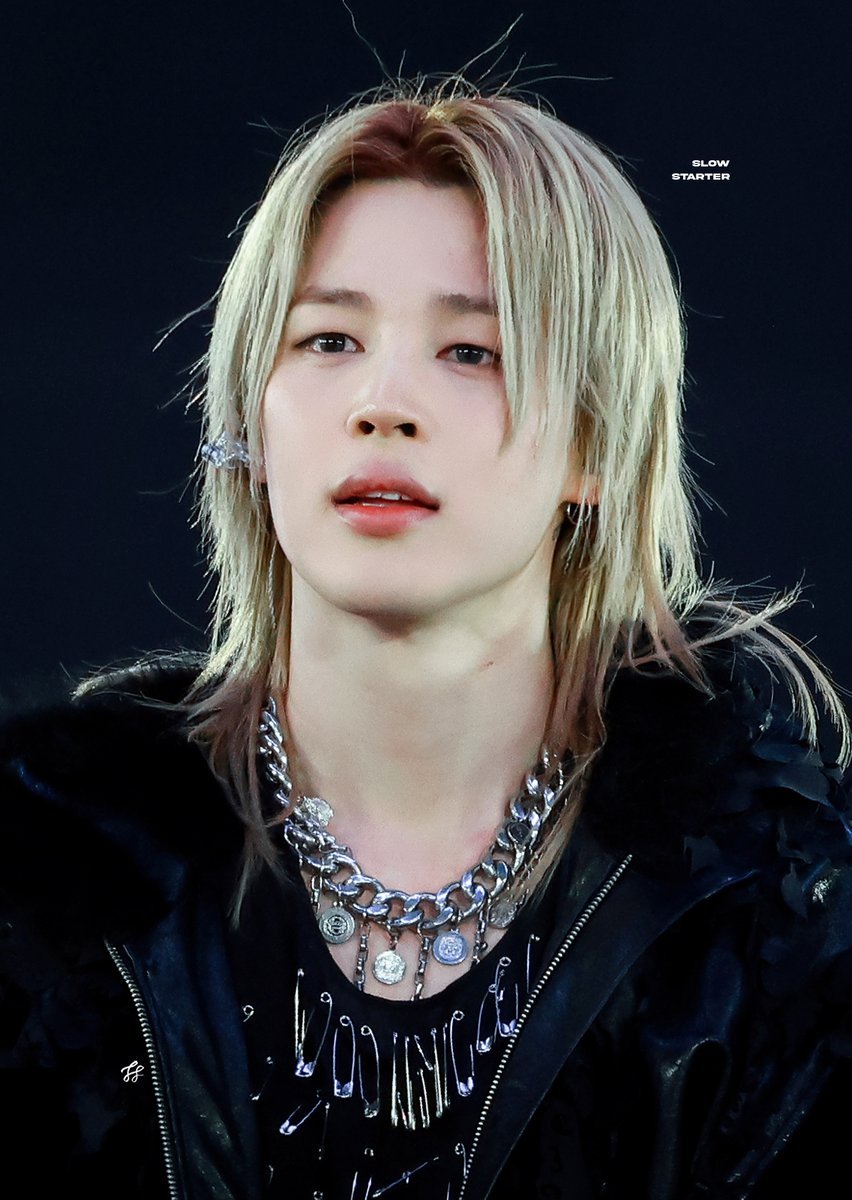 JIMIN_RECORD13's tweet photo. 같은 순간 다른 카메라 📷 

우리 지민 이 날 너무 예뻤죠

WE LOVE YOU JIMIN 
JIMIN JIMIN 
#JIMIN #지민 #PARKJIMIN https://t.co/9fHofBoqEo