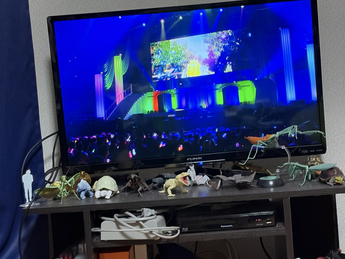 Driving_My_Way's tweet photo. オタクハウス試聴会 https://t.co/6PuNlcwEi9
