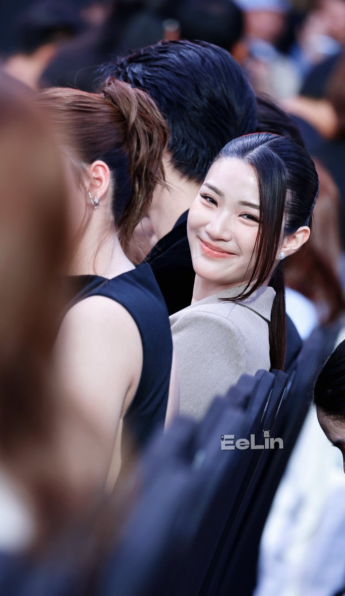 Eelin1124's tweet photo. That smile🫠🫪✨

GINNY PRESS EFW2026 ICONSIAM
#GinnyXPressEFW2026 https://t.co/NElSgg7VYg