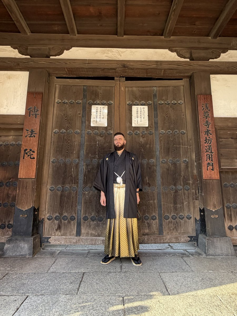 uni_dane's tweet photo. デニス袴似合いすぎ😭🙏 https://t.co/guV34XpU3q