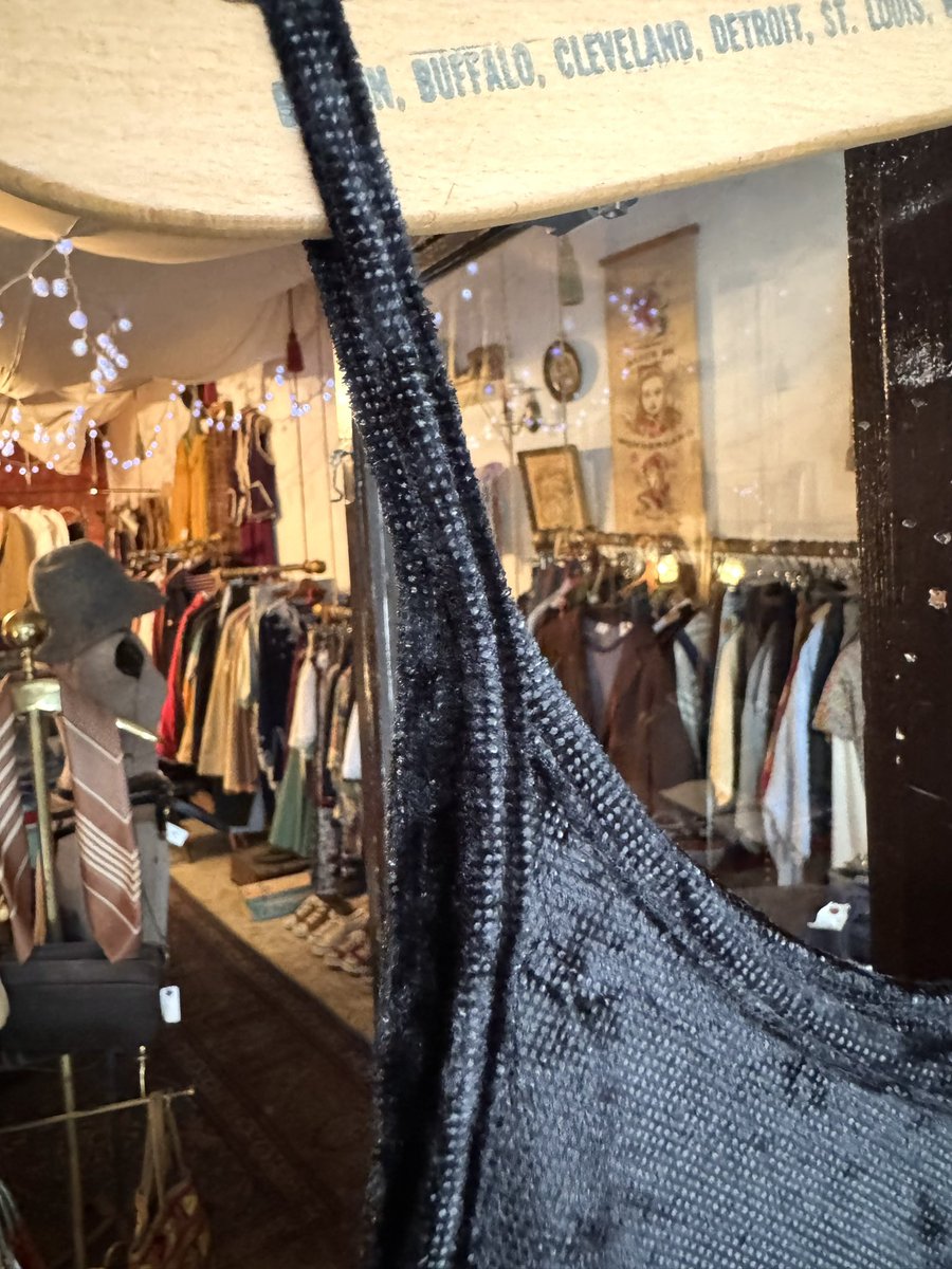 lightcave_alice's tweet photo. Online Store New arrival！

クラッシュベロア キャミソールロングドレス USED | LIGHT CAVE ATTIC OF ALICE https://t.co/OL1ilaooca #BASEec https://t.co/rnJi9d3GBJ