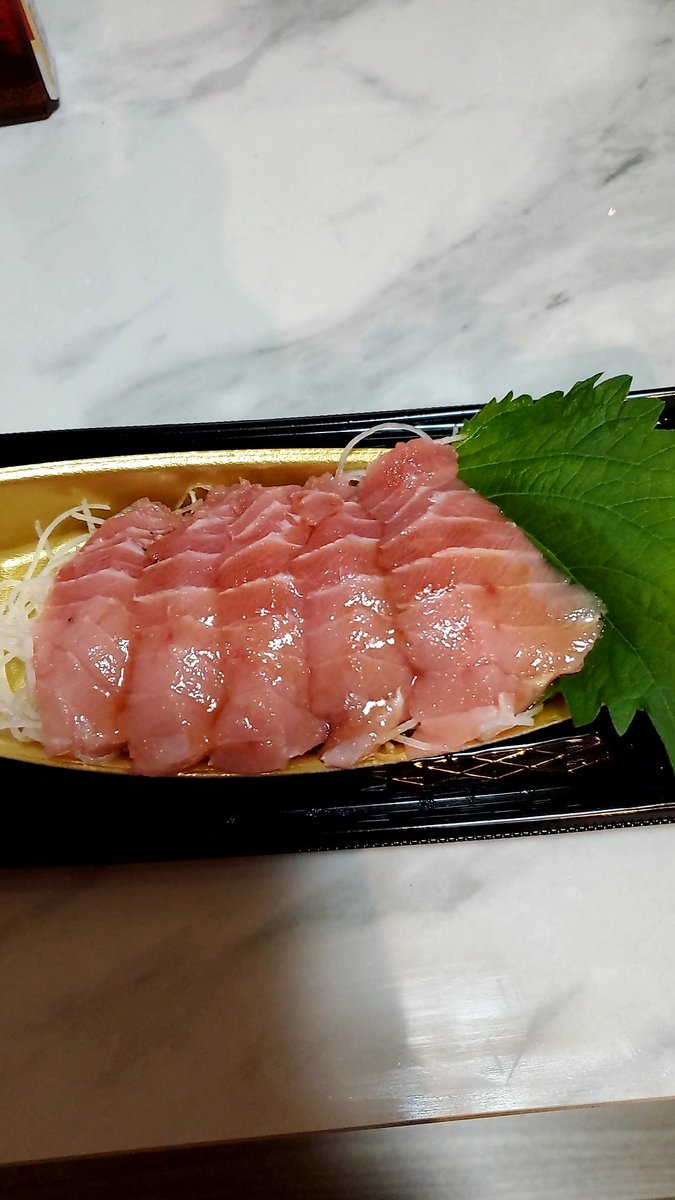 GdZm9's tweet photo. いただきます🍴🙏 https://t.co/xGkxf39xtW
