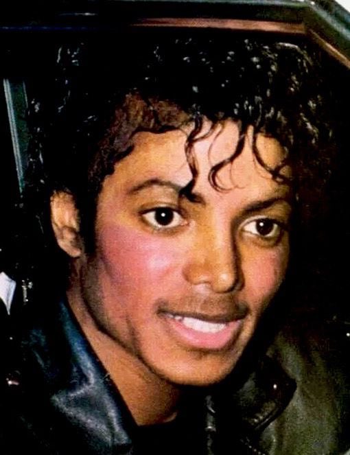fansofjacksons's tweet photo. The most beautiful bambi eyes I have ever seen https://t.co/qhQSII01Il