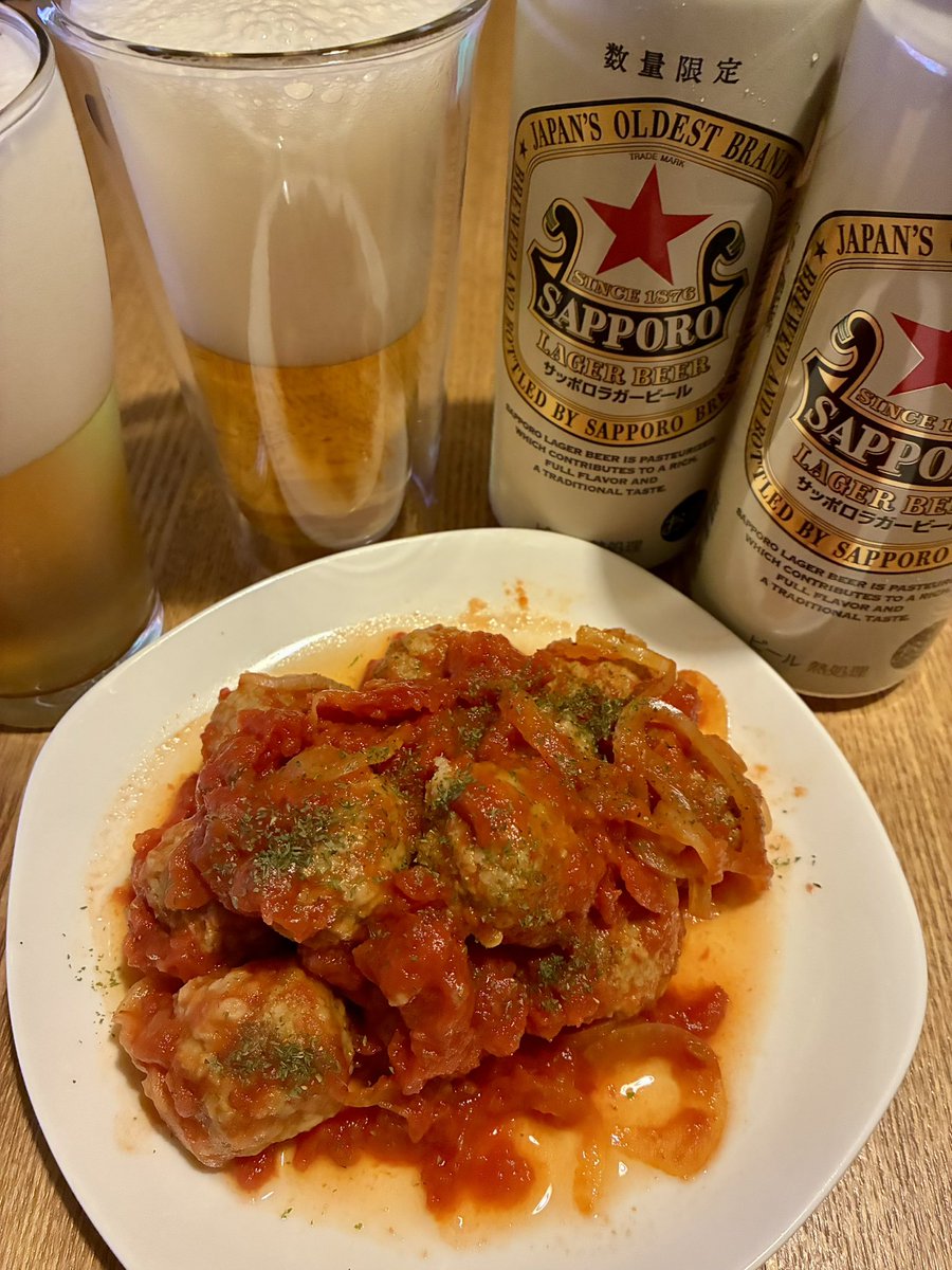 Ts011006's tweet photo. 赤星🍺で乾杯🍻✨
今日は晴れて良かった☀️

#家飲み #晩酌 https://t.co/KErEvm3vX6