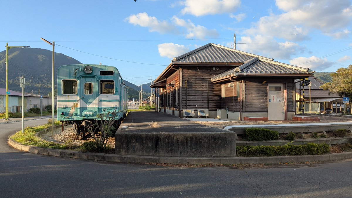 faber_school's tweet photo. 本日は親を連れて宇治田原までドライブ🚗
朝の確認で京滋バイパスの絶望的な渋滞は回避しましたが、さすがSWだなと思う渋滞に何箇所か巻き込まれました😇
最後はおなじみ薬草温泉でリフレッシュ♨️ https://t.co/VvKdEVUHiJ