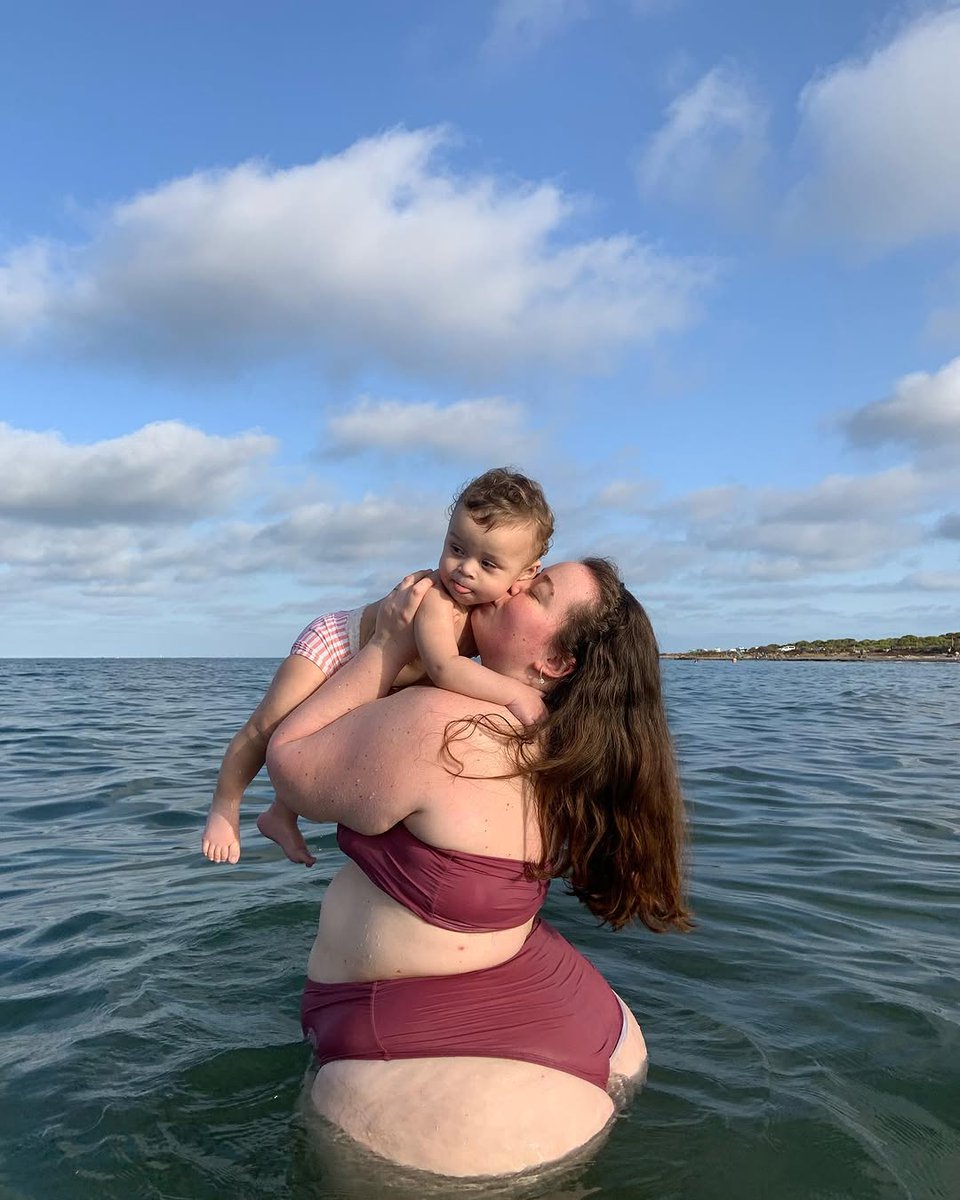 luciaumazon's tweet photo. Lo único que me recarga la energía, estar juntos🤍🌸🌊☀️ https://t.co/fIok0yK82w