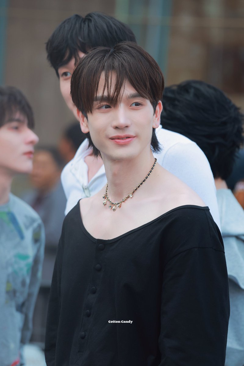mycottoncandy__'s tweet photo. โห้ นี่นางฟ้าป่ะ 🫠🪽

NOUR AT ELLE FASHION 2026
#ELLEFASHIONXNOUR
#ELLEFashionWeek2026 #EFW26ATICONSiam
#tongtong https://t.co/TFI72OUw0H