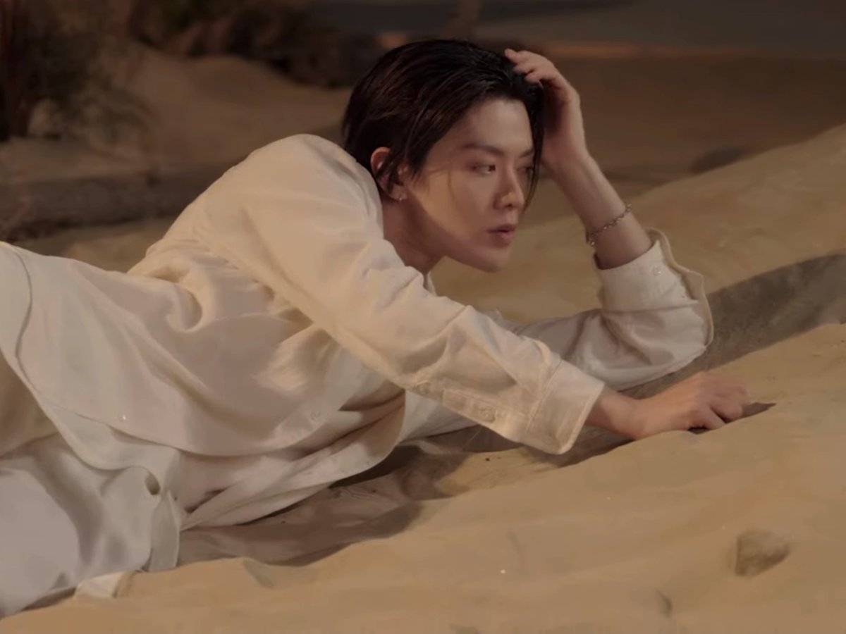 plumpytokki's tweet photo. 유타 컨셉 소화력 미쳤다 https://t.co/SKKOzPlQLC