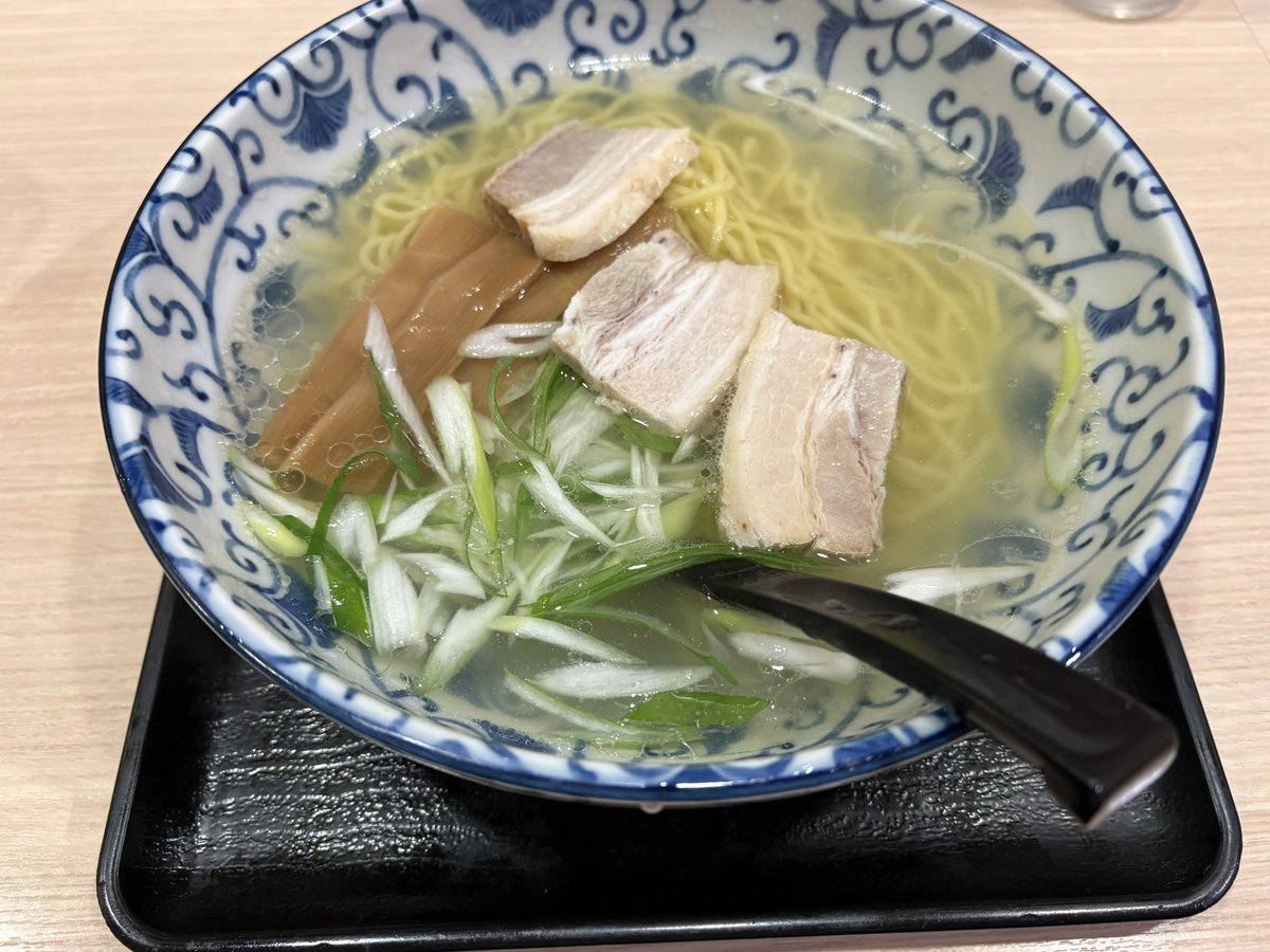 oliver4416's tweet photo. 🍣🍜からの🍺 https://t.co/zTiLHzUOB2
