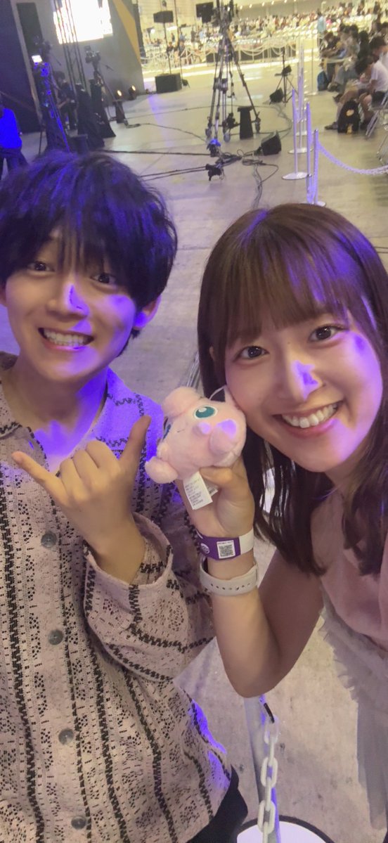 purichango's tweet photo. 嬉しすぎてニヤニヤが止まらない😭😭😭
会えたの嬉しすぎてよぴキーホルダー見せるの忘れた😭😭😭笑 https://t.co/PkGbzAHCd1