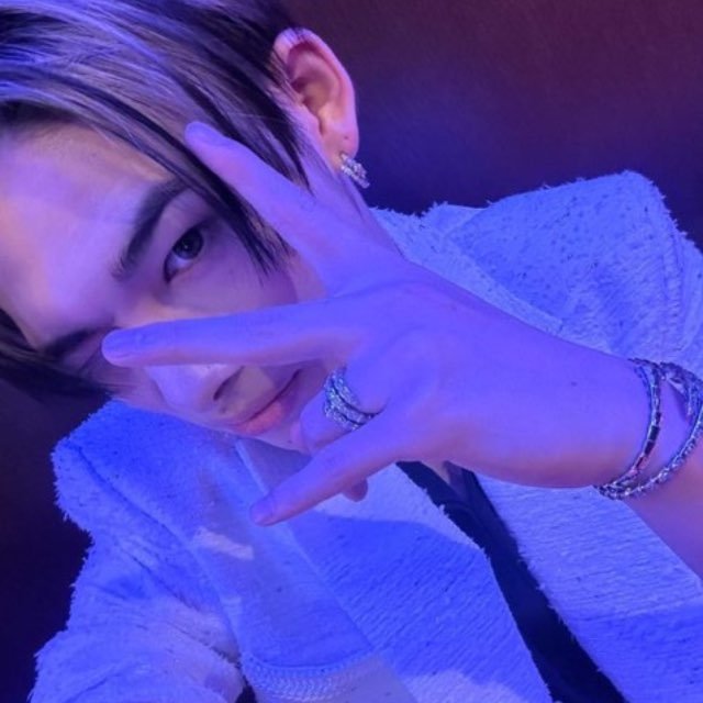 kaarws's tweet photo. тяк вы мне тэги,а я вам милую бижутерию 

#BOUND_TO_SEVEN_ALWAYS
#ENGENEs_HEARTS_BEAT_FOR_7 https://t.co/3zXTtgczS4