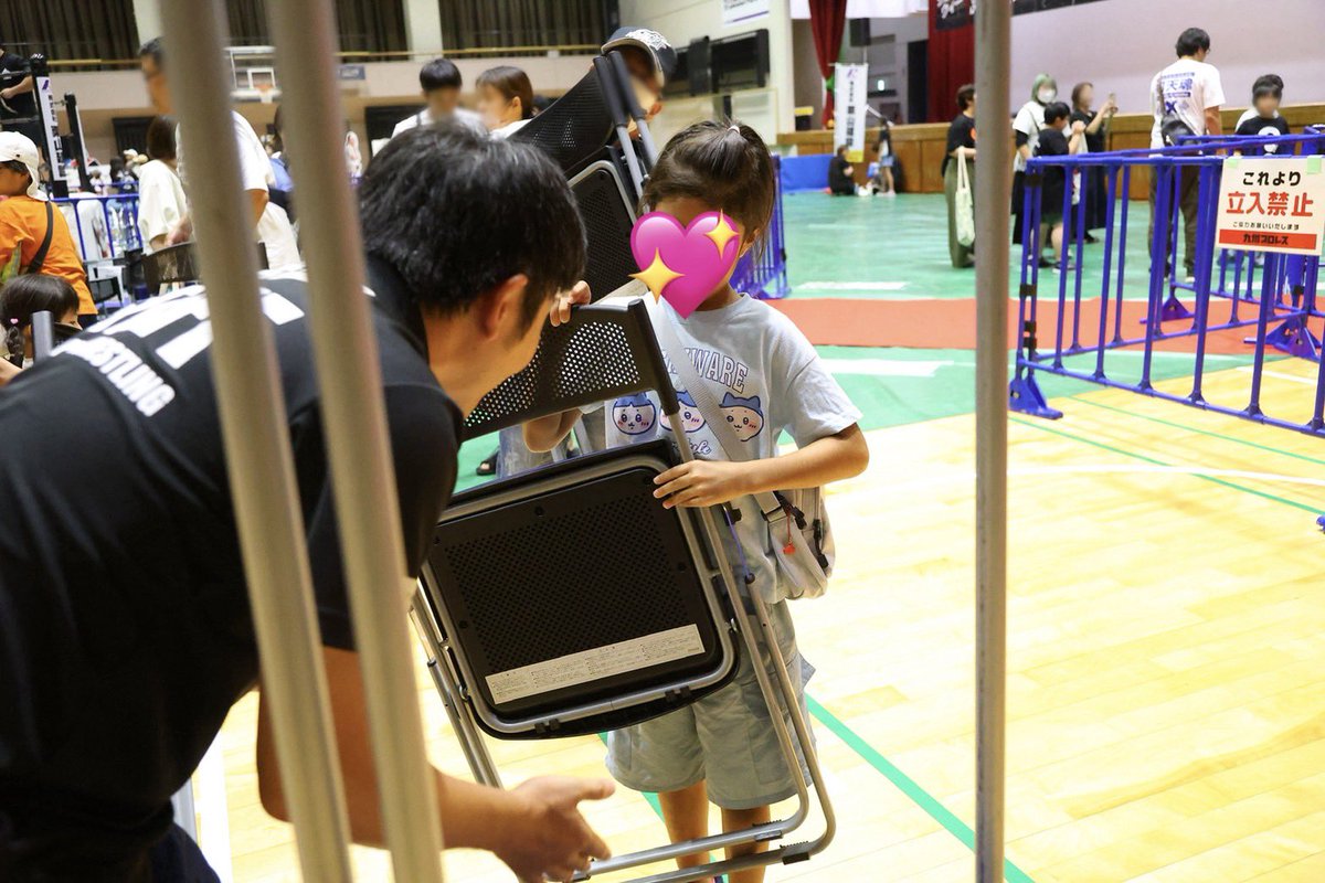 buffalo9216's tweet photo. 鳥栖大会、多くの皆さまのご来場、そして試合終了後には椅子の片付けまでお手伝いいただき、誠にありがとうございました！

桜島選手は久しぶりの、マッハ選手は初となるタッグベルト戴冠。
これからタッグ戦線、益々盛り上がっていく予感がします。

もちろん…

#マッハで
#九州プロレス
#qpro https://t.co/8aKvh0bLfO