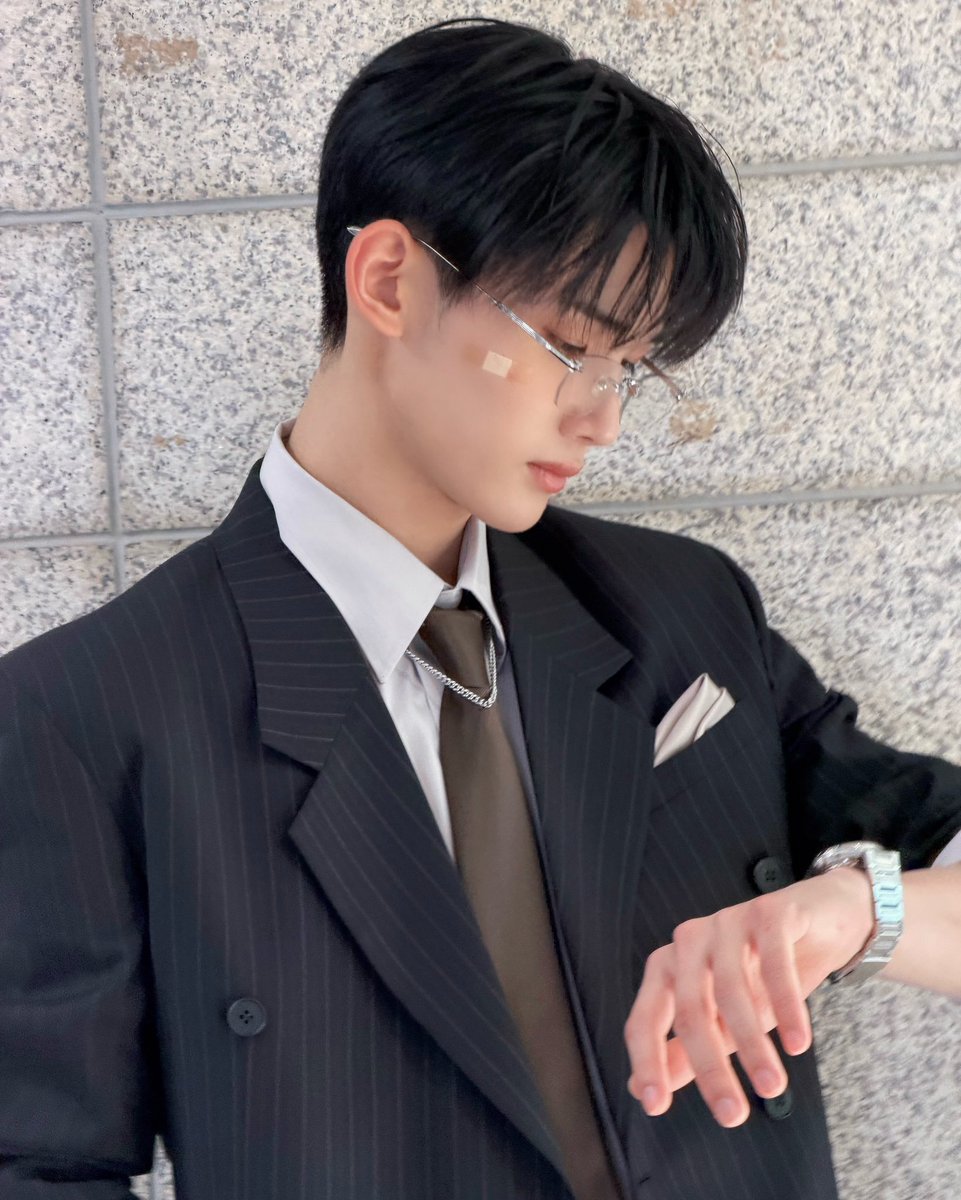 JO04_JP's tweet photo. ⋆͛📢⋆𝑰𝒏𝒔𝒕𝒂𝒈𝒓𝒂𝒎🆙📷⟡.·

Photo Dump💛

JOくんの韓国活動での衣装姿、
た〜〜〜くさん素敵なカットが届いてます🎶

🔗 https://t.co/Y8pgO2fHvZ

横にスワイプする度にドキっとするようなJOくんの姿が🥹　ぜひInstagramでチェックしてみてくださいね🤗

#andTEAM #앤팀
#JO #조 #죠 https://t.co/jotSGD2ShK