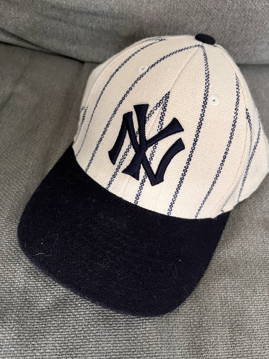 Muzixndmd's tweet photo. #YankeesCapOfTheDay
Replica early Yankees will cap with pinstripes. American. needle.
#ToyotaPinstripePride a different @Yankees cap every NYY game. @YESNetwork #YankeesTwitter. #RepBX. #UnitedByCaps. #LidsLoyal. #NYYCapOfTheDay https://t.co/UgFBg1J6k9