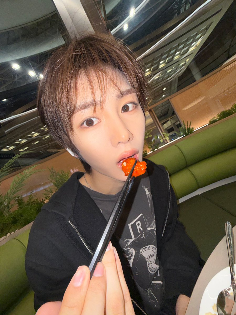 anxntaku's tweet photo. 260922 알디원 인스타 #안신

아 너무 맛있는데 https://t.co/n3Ix6nlko8
