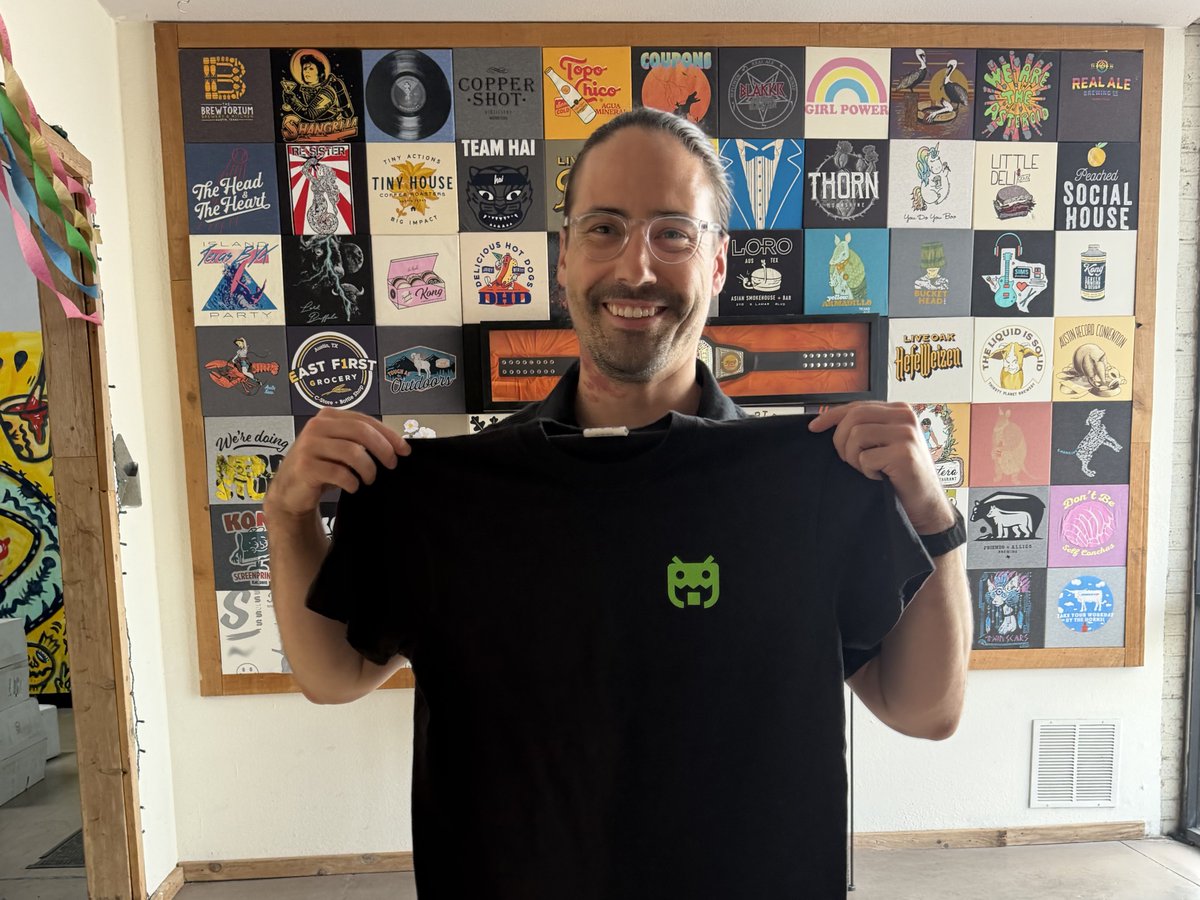 alwaysunday's tweet photo. New shirts just dropped and I'm so freaking stoked on them 🔥

We've been playing with some new brand elements and I love where we landed. This is just a taste. You'll see a lot more of it at @supabase Select next week.

If you'll be there, let me know and I'll hold one for you!

Now who wants to guess what we put on the back? 👀