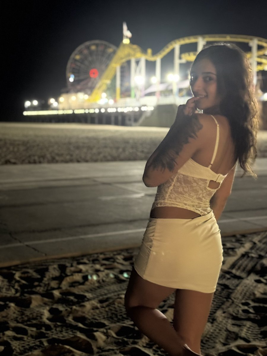 maddycakez_'s tweet photo. Last night was magical 🪄 #La #lasluts #meets #stlfreaks #latina #bookme https://t.co/9tr3sVey1b