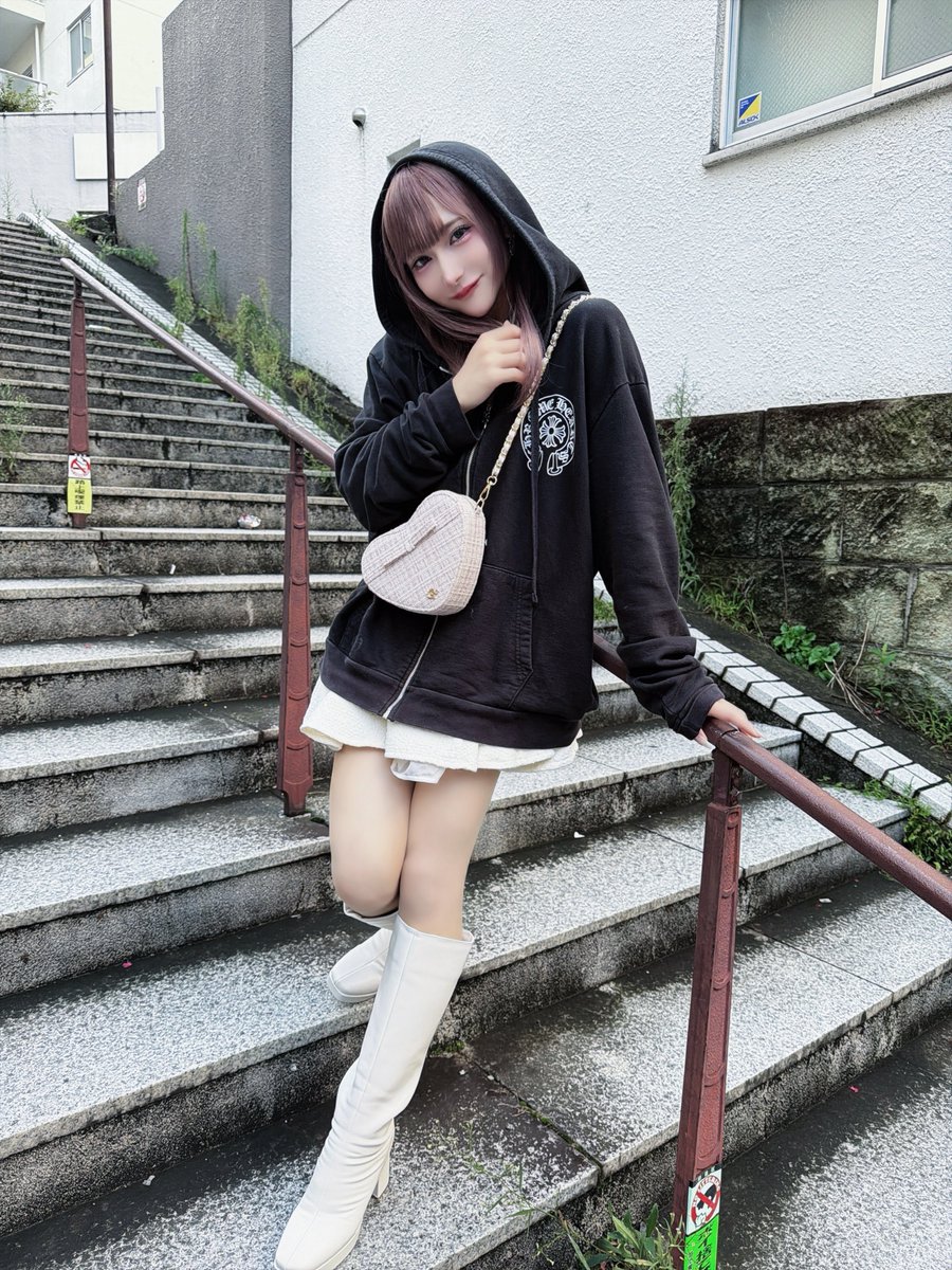 taichin_dxu's tweet photo. 女装してみたら自分がタイプで好きになりそうで草 https://t.co/x0sPigdILF