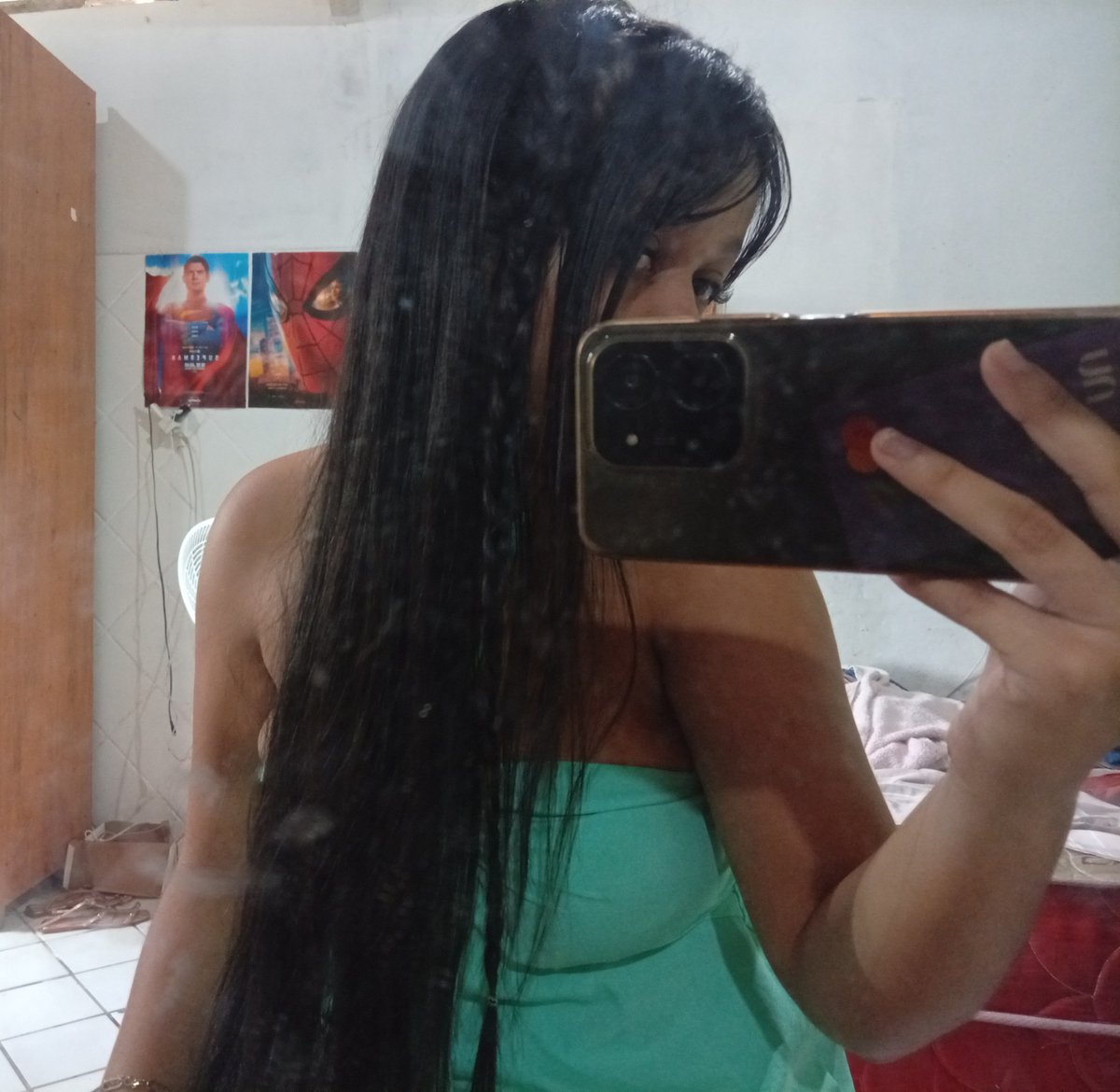 Tiffyezz_'s tweet photo. vou chorar cara vou ter que ficar loira mesmo! https://t.co/FlwLuDpMfg
