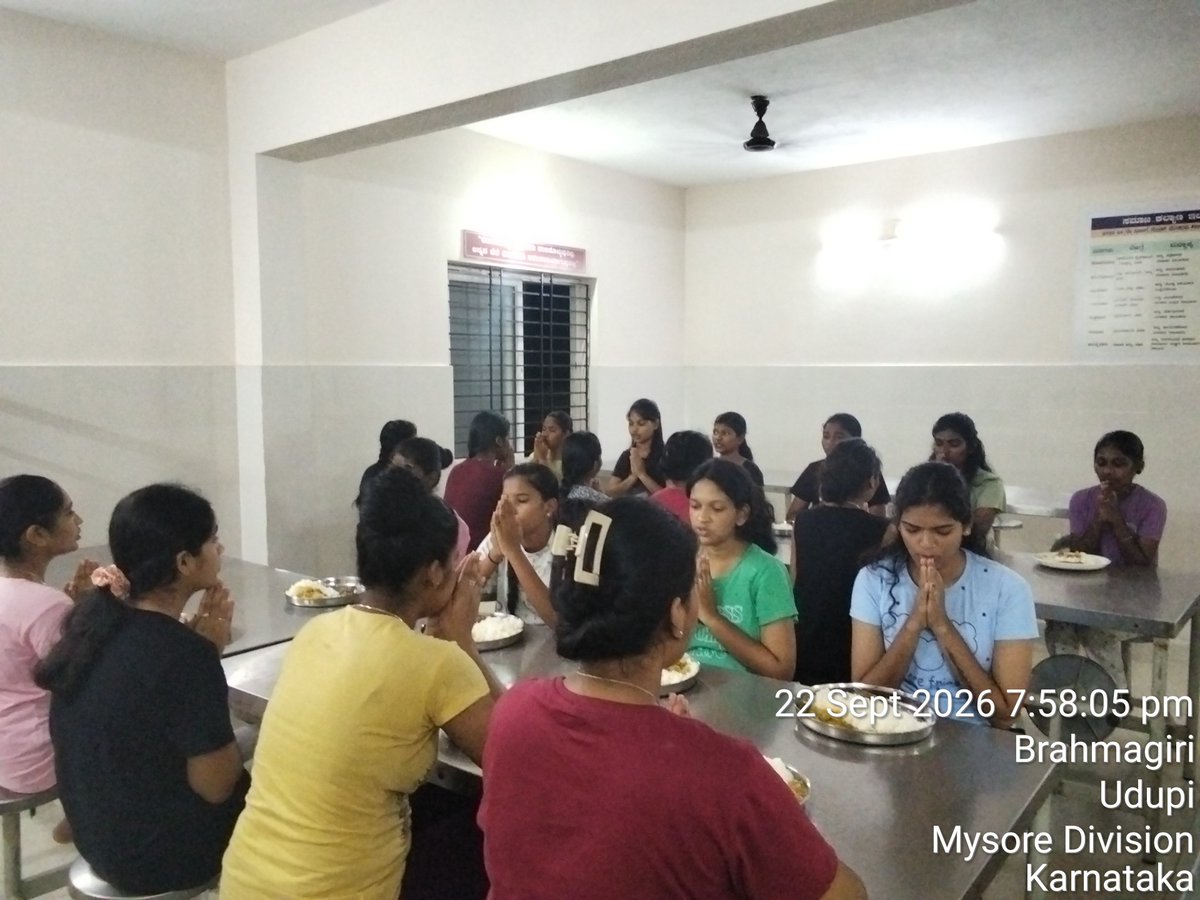 DBRGTUdupi's tweet photo. Dinner 
22-09-26
#SocialAudit_SWDMeals #SocialWelfare_Karnataka https://t.co/UvzhKFgDG6
