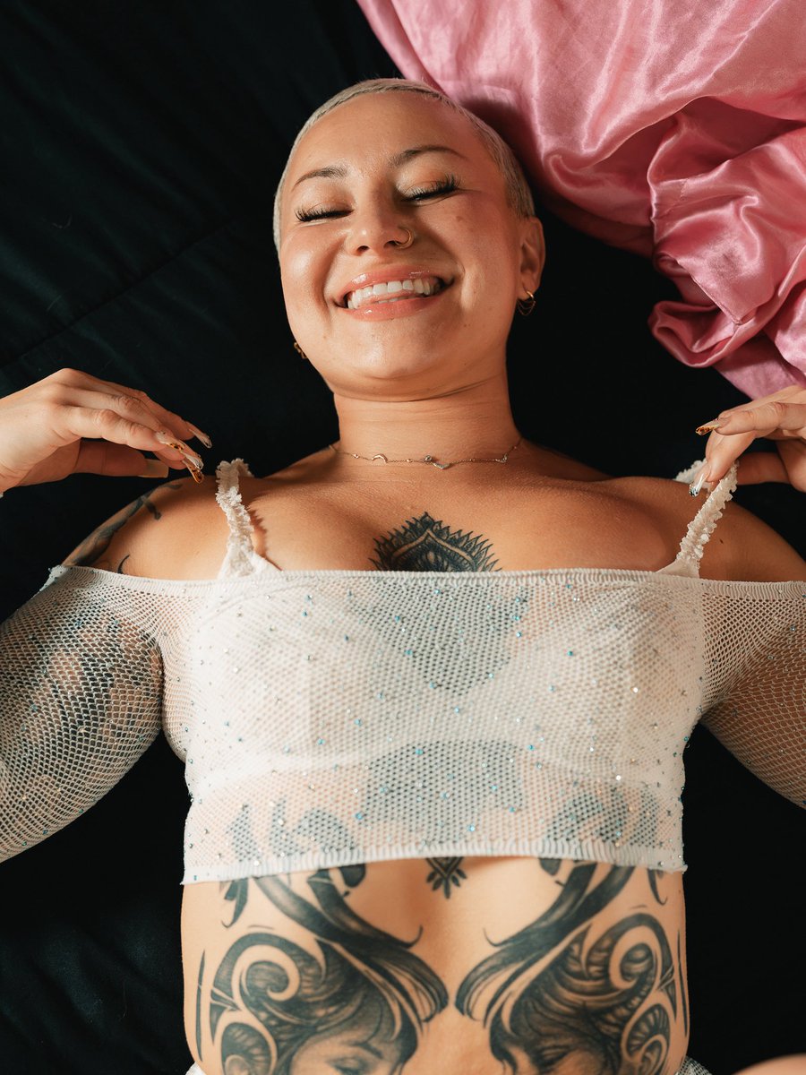 Enteronyx's tweet photo. Content day❤️
I want you to see more of me 🔗 https://t.co/IlTe1xs7nr