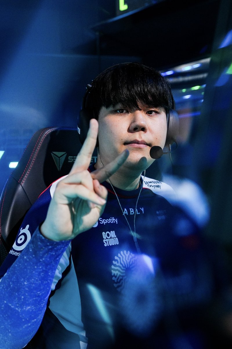 vctpacific's tweet photo. Join us in wishing T1's @iZuvlrt a happy birthday! GLHF at #VALORANTChampions 🥳 https://t.co/LG14Pi4SAg
