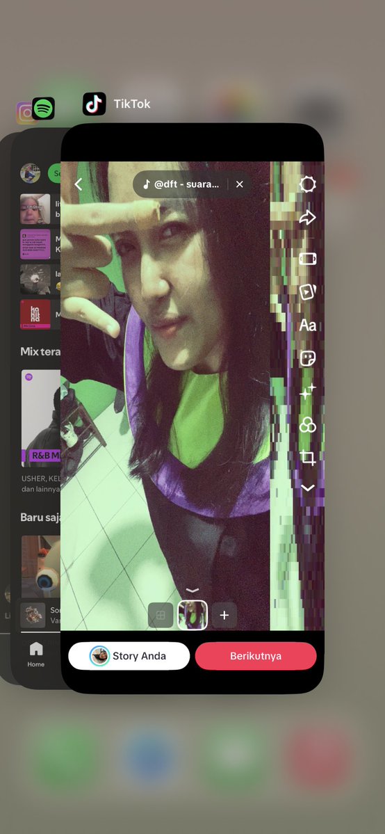 mizzlae's tweet photo. jubah po empat tahun https://t.co/F80nSHk16x